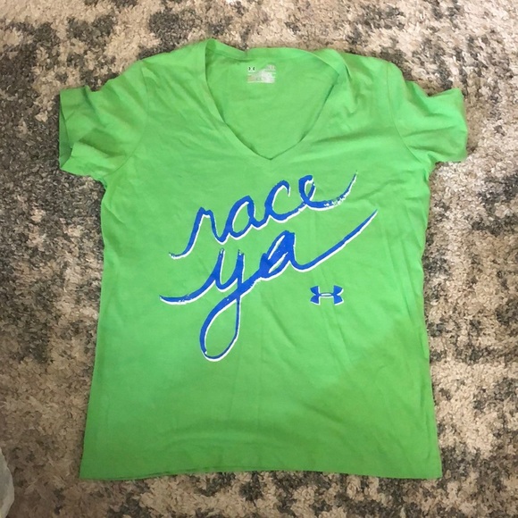 🎉4 for $20 Under Armour Fitted Tee, size Large - Picture 1 of 3